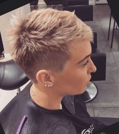 Trendy Pixie Haircut, Short Haircuts Ideas, Pixie Haircut Ideas, Shaved Hair Cuts, Short Spiked Hair, Short Sassy Haircuts, Haircuts Ideas, Mens Hairstyles Thick Hair, Really Short Hair