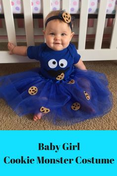 Adorable Baby Cookie Monster Costume. Perfect for Halloween or a birthday party. Cookie Monster Costume Toddler, Cookie Monster Halloween Costume, Monster Cookies Halloween, Diy Halloween Costumes For Girls, Baby Cookie Monster, Cookie Monster Costume, Monster Costume, Baby Kostüm