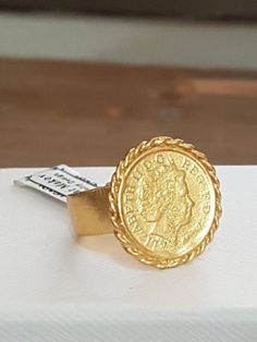 Gold coin ring, coin pinky ring, gold signet ring, coin signet ring, cocktail ring vintage style coi Jupiter Jewelry, Pinky Ring Gold, Gold Coin Ring, Vintage Gold Ring, Bike Jewelry, Signet Rings Women, Gold Pinky Ring, Vintage Gold Rings, Handmade Jewelry Ring