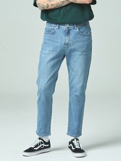 Editor's notesINROWS's minimal and comfortable denim jeans are used washed denim with a vintage mood.- Button and zipper closure- Cropped tapered fit- Washed denim jeans- Pocket details- Comfy and minimal itemMeasurements(in.)28/30/32/34- Waist: 15.11 / 16.10 / 17.04 / 17.99 in.- Thigh: 11.25 / 11.73 / 12.24 / 12.75 in.- Front rise: 10.47 / 10.98 / 11.45 / 11.92 in.- Hem: 6.49 / 6.77 / 7 / 7.28 in.- Total length: 36.81 / 37.40 / 37.99 / 38.58 in.Model infoMan - 5'90 Fitting size 30Composition & Care- 98% Cotton, 2% Spandex- Please check the care labelDesigner- by INROWS Light Washed Jeans Outfit Men, Mens Cropped Jeans, Cropped Jeans Men, Light Wash Jeans Outfit, Light Blue Jeans Outfit, Jean Pocket Detail, Tapered Jeans Men, Denim Pants Outfit, Jeans Pocket