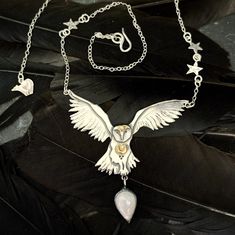 Owl Necklace With Stars Silver Owl Necklace Flying Bird - Etsy Magical Owl, Barn Owl Necklace, Raven Feather, Owl Necklace Silver, Raven Necklace, Out Of Nowhere, Flying Bird, Silver Owl, Owl Necklace