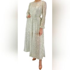 Large Nwt High End Designer Sparkling Lace Gown White Long Sleeve Maxi Dress For Gala, Luxury White Maxi Evening Dress, Feminine White Evening Dress For Wedding, Luxury Spring Wedding Maxi Dress, Feminine White Wedding Evening Dress, White Feminine Evening Maxi Dress, Luxury White Evening Maxi Dress, Luxury White Maxi Dress For Evening, Feminine White Evening Maxi Dress