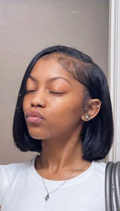 Natural Side Part Bob, Short Hair Curly Blowout, Cute Short Hairstyles For Black Women, Shoulder Length Hair Black Women, Fluffy Bob Black Women, Natural Bob, Natural Hair Bob, Lisa Hair