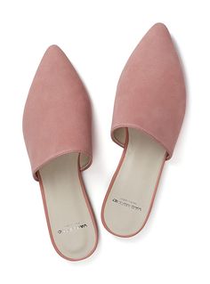 shoes Trendy Loafers, Mules Shoes Flat, Girls High Heels, Elevate Your Outfit, Wardrobe Accessories, Fancy Shoes, Loafer Mules, If The Shoe Fits