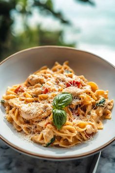 Marry Me Chicken Pasta Recipe Marry Me Chicken Pasta, Garlic Parmesan Pasta, Tomato Cream Sauce, Marry Me Chicken, Creamy Pasta Dishes, Sundried Tomatoes, Parmesan Pasta, Pasta Dinner Recipes, Chicken Pasta Recipes