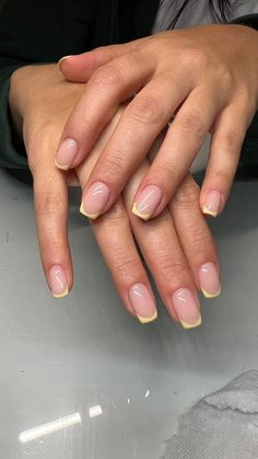 Yellow Nails Minimalist, Short French Nails Yellow, French Nails With Yellow Tips, Nail Inspo Yellow Pastel, Short Yellow Tip Nails, French With Yellow Tips, Square Yellow French Tip Nails, Yellow French Tip Gel Nails, Yellow Nail French Tip