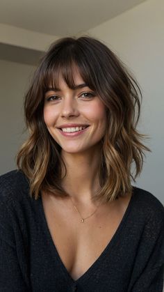 Get inspired by these shoulder length hair cuts with layers ideas! Whether you have fine hair, bangs, choppy medium hair, straight or wavy hair, or curly hair, we've got you covered. Explore 50 choppy shag hairstyles, including choppy medium, straight side bangs, short wavy hair, and more. Upgrade your look with these trendy and versatile styles. Choppy Medium Hair, Medium Hair Straight, Straight Side Bangs, Shoulder Length Haircut Ideas, Shoulder Length Hair Cuts With Layers, Shoulder Length Haircut, Fine Hair Bangs, Layered Haircuts Shoulder Length