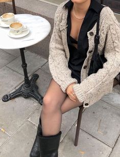 Fall Fashion 2023, Outfits Neutral, Outfit Ideas Fashion, Dark Autumn, Uni Outfits, Neutral Style, Streetwear Aesthetic, Style Aesthetic