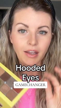 Chelsea Bare | This is the easiest way to do eyeshadow if you struggle! #eyeshadow #eyeshadowhack #eyeshadowtip #eyeshadowtutorial #easymakeup #makeuptips… | Instagram Eyeshadow Tips, Eye Liner Tricks, Hooded Eyes, Eyeshadow Tutorial, Makeup Geek, Makeup Techniques, 3 Kids, Makeup Revolution, Eye Makeup Tutorial