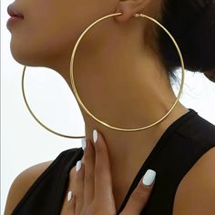 Brand New Women's Large Gold Wire Hoop Earrings Genuine 18k Gold Plated Sterling Silver 4.75" Size Retail Price $300 Buy With Confidence From A Trusted Seller With A 99%+ Feedback Rating! A0163 (Id-910) Giant Hoop Earrings, Artillerist Artificer, Multiple Hoop Earrings, Big Hoops Earrings, Greek Outfit, Big Earrings Gold, Big Gold Hoop Earrings, Drawing Outfits, Oversized Hoop Earrings