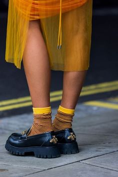 Hipster Chic, Shoe Inspiration, Fashion Socks, Cara Delevingne, Alexa Chung, Dream Shoes, Shoe Game, Sock Shoes, Daily Outfits