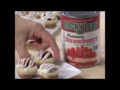 Mommy;s Kitchen - Recipes From my Texas Kitchen: Strawberry Sugar Cookie Cups Quick Easy Sweets, Strawberry Sugar Cookie, Mini Muffin Tin Recipes, Strawberry Sugar Cookies, Sugar Cookie Cups, Strawberry Sugar, Easy Sweets