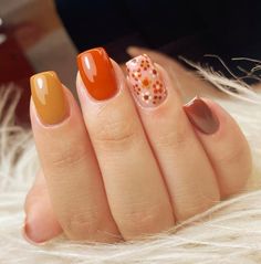 Short Fall Nail Designs, Short Fall Nail, Marilyn Nails, Fall Toe Nails, Ten Nails, Work Nails, Fall Acrylic Nails