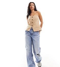 Jeans by Stradivarius Everyday is a denim day Dad fit Belt loops Concealed fly Five pockets Ripped knee Stradivarius Dad Jeans, Dad Jeans, Denim Day, Petite Jeans, Denim Shop, Occasion Wear, Access Denied, Converse, Topshop