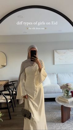 Elegant Outfits Hijab, Modest Grad Dress, Hijabi Fashion Dress, Hijabi Dresses Casual, Hijabi Wedding Guest Outfit, Elegant Hijab Outfit, Modest Graduation Outfit, Hijabi Graduation, Modest Graduation Dress