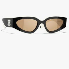 Sold Out Summer It Sunglasses Nib Chanel Cat Eye Sunglasses Black And White Comes With Case, Cerecloth,And Box Chanel Cat Eye Sunglasses, Eye Black And White, Sunglasses Cat Eye, Chanel Black And White, Black Cat Eye Sunglasses, White Sunglasses, Ootd Inspo, 2025 Vision, Chanel Sunglasses