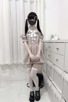 ❤︎ [Reservation product] Raffle lace off shoulder set❤︎
⚠This item will take 30 days to ship. Girly Kei, Kawaii Shorts, Shoulder Stand, Jirai Kei, Dress Shorts, Japanese Fashion, Lace Applique, Pink White, Daily Wear