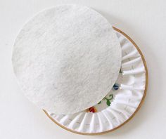 ボード「Gallery in the Round」のピ��ン . #Finishing_Embroidery_Hoop #Wedding_Embroidery_Hoop #Embroidery_Hoop_Decor #Embroidered_Wall_Art