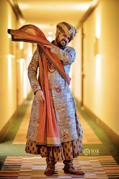 Elegant Wedding Outfit, Wedding Outfit For Men, Best Indian Wedding Dresses, Wedding Dresses Men Indian, Indian Bridal Photos, Wedding Outfit Men, South Indian Weddings, Outfit For Men