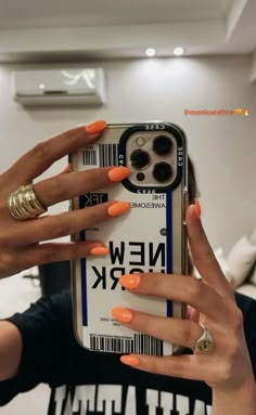 Orange Acrylic Nails, Nails Orange, Orange Nail, Zara Style, Smink Inspiration, Cute Summer Nails, Cute Gel Nails, Orange Nails, Nails 2024