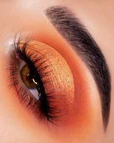 Orange Eye Looks Eyeshadows, Orange And Red Eyeshadow, Make Up Looks Orange, Neon Orange Eyeshadow Looks, Red Orange Eyeshadow, Orange Hoco Makeup, 2 Color Eyeshadow Look, Neon Orange Makeup Looks, Orange Red Eyeshadow Looks