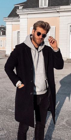 Mens Fall Outfits, Black Outfit Men, Black Overcoat, Overcoat Men, Herren Style, Dessert Easy, Outfits For Men, Stylish Men Casual, Fall Outfits Men