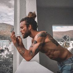 via @hank_ge • “Every single day is different. Some days you wake up and feel strong to face the world, you feel like you can handle… Man With Long Hair, Instagram Tattoos, Man Bun, Long Hair Styles Men, Women Trends, Male Models, Girl Tattoos, Mens Hairstyles, Long Hair