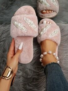 Women Faux Pearl Decor Fluffy Bedroom Slippers, Fashion Indoor Home Slippers | SHEIN USA Bedroom Slippers, Winter Slippers, House Shoes, Inspiration Mode, Womens Clothing Sizes, Clothing Size Chart