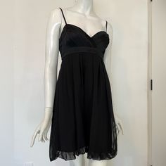 Nwt Y2k Marciano -Black Mini Dress Baby Doll Style Size Small Silk Dress , Very Elegant And Trendy Little Black Dress Hoco, Dark Coquette Dresses, Black Mini Dress With Sweetheart Neckline And Lined Bodice, Black Mini Dress With Pleated Bodice For Summer, Black Pleated Bodice Mini Dress For Summer, Black Mini Dress With Lined Bodice For Party, Black Mini Dress With Lined Bodice For Date Night, Pleated Empire Waist Dress For Party, Pleated Empire Waist Party Dress