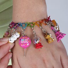 Rainbow Heart Link Bracelet - shopcharm-it Charm It, Recipe For Success, Kawaii Jewelry, Heart Chain, Mom Gifts, Cute Charms, Rainbow Heart, Girly Jewelry, Kids Jewelry