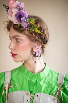 Bridal flower earrings. The earrings are made of preserved and artificial flowers, lace and other trinkets used for arranging :) Matching headband: https://www.etsy.com/uk/listing/1175337362/pink-and-purple-frida-kahlo-headband?click_key=199a6e29a28e9940854684d0c33fcad6eace1d96%3A1175337362&click_sum=24d37b90&ref=shop_home_active_1&sts=1 Matching ring: https://www.etsy.com/uk/listing/1189323367/romantic-flower-ring-adjustable-nickel?click_key=078ac5b546cc1e72bbdca470a6eb4d9226a0aee0%3A1189323367 Very Peri Wedding, Flower Earrings Wedding, Textile Flowers, Magenta Wedding, Pink Flower Earrings, Hair Wreaths, Flower Comb, Bridal Flower, Bride Earrings