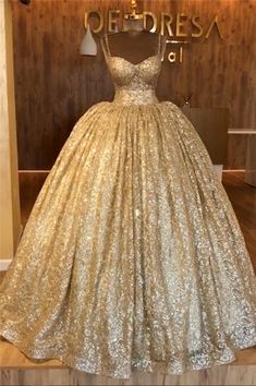 Gold Spaghetti Strap Evening Dress For Wedding, Award Dresses, Open Back Prom Dress, Ball Gown Princess, Back Prom Dress, Baju Kahwin, Sequin Ball Gown, Gold Evening Dresses, Beaded Evening Gowns