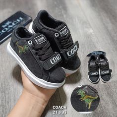 🔥Coach 💸76,000 🛵 Domicilios en Medellín y Envíos a toda Colombia Pedidos al WhatsApp: 3192633682 Dc Sneaker, Baby Shoes, Sneakers, Medellin