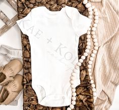 Onesie Mock-up Instant Digital Download Gender Neutral - Etsy Pregnancy Announcement Fall, Onesie Designs, Mock Ups, Baby Body