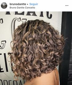 Curl Cut, Bob Balayage, Mid Length Curly Hairstyles, Long Curly Haircuts, Beauty Hair Color, Curly Hair Photos, Wavy Bob Hairstyles, Short Curly Haircuts, Medium Curly Hair Styles