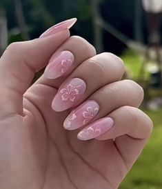 Vacation Nails Ideas, Hawaiian Flower Nails, Aloha Nails, Hawaiian Nails, Grad Nails, Hawaii Nails, Beachy Nails, Broken Nails, Smink Inspiration