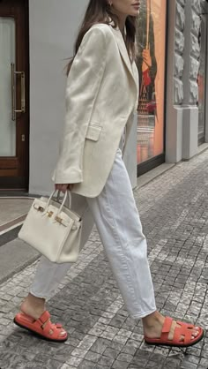 Street Style Fall Outfits, Blazer Outfits, Fall Street Style, White Pants, Street Style Outfit, Elegant Outfit