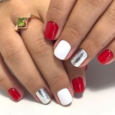 Types Of Nails Shapes, Nail Designs For Short Nails, Designs For Short Nails, Christmas Gel Nails, Cute Nail, Short Nail Designs, Xmas Nails, Dipped Nails