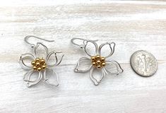 Gold and Silver Flower Earrings / Silver Gold Tropical Flower Earrings / Lightweight Flower Earrings / 3D Flower / Silver Wire Flower Drop Length: 25mm Beautiful two tone tropical silver earrings. Lightweight. Great gift for anyone who loves flowers! Lightweight Sterling Silver Nickel Free Flower Earrings For Anniversary, Nickel-free Flower Earrings For Anniversary, Flower Shaped Anniversary Earrings With Ear Wire, Anniversary Flower Earrings With Ear Wire, Flower Earrings Silver, Modern Silver Earrings, Huggie Earrings Silver, Bali Earrings, Dot Ring