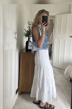 Scandinavian summer - boho outfit - summer essential outfit - timless summer staple Boho Chic Skirt, Scandinavian Style Summer Outfits, Long Flowy Floral Skirt Outfit, Long White Linen Skirt Outfit, Italian Summer Style Aesthetic, Boho Everyday Outfits, Scandinavian Outfit Summer, White Maxi Skirt Outfit Fall, Coastal Granddaughter Outfits Summer