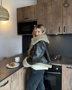 outfit, outfits, fashion, style, jean, blue jean outfit, summer outfit, winter outfit, skirt outfit, black jean outfit, sweatpants, aesthetic, streetwear, outfit ideas, street style, cardigan, winter fashion, outfit inspo, summer outfits, school outfit, sweater, fall outfit, fall outfit inspo, fall outfit aesthetic Cabin Outfits Winter, Cabin Outfit, Cabin Trip, Mountain Outfit, New York Outfits, Winter Pattern, Winter 23, Autumn Fits, Cold Outfits