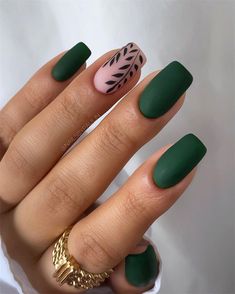 Green Nail Designs, Colorful Nails, Green Nail, Short Acrylic Nails Designs, Chic Nails, Short Acrylic Nails, Nail Arts, Best Acrylic Nails