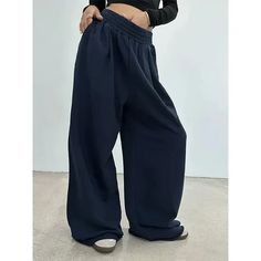 Grey Baggy Sweatpants: Korean Oversize Wide Leg  1Measurement In CMsize         Hips(cm)              Pant Length(cm)           Weight recommendation(kg)S11610440-50M12010650-55L12410855-60XL12811060-652XL13211265-70Warm tips:Order size is Asian size,it is smaller than US,UK,AU,EU Size,If you are not sure,please tell us your height and weight,we will suggest you the correct size.           The size may have 2-3cm differs due to manual mersurement,Please note when you measure. Baggy Korean Fashion, Striped Pants Women, Sweatpants Women, Style Oversize, Camouflage Cargo Pants, Harem Pants Women, Casual Sweatpants, Wide Trousers, Streetwear Y2k