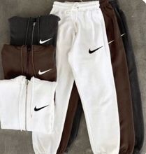 Nike Sets, Nike Fits, Mode Shoes, Nike Tracksuit, Sweatpants Outfit, Nike Sweatpants