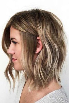 Trendy Medium Length Hairstyles For Thick Hair ★ Hairstyles For Thick Hair, Bob Hairstyles For Thick, Medium Long Hair, Short Hairstyles For Thick Hair, Trending Hairstyles, Hair Stuff