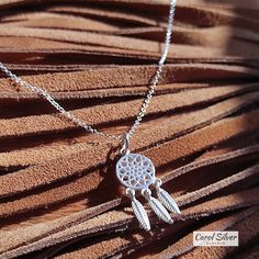 * Material: 925 Sterling Silver ☪  * Chain length: 45 Cm.  * Handmade 🤲🏻 925 Silver Stamp. ~ The Dream catcher necklace is made up of a beautiful and comfortable rolo link chain and hanging from it, the dream catcher amulet from which 3 Feathers hang, of an ideal size. 🛍️ Packaging: - You will receive this necklace in a nice bag, ready to give or keep in perfect condition. It also includes a polishing cloth so that they always look shiny. 📞Please send a message with your phone number when pl Bohemian Sterling Silver Charm Necklace With Lobster Clasp, Bohemian Sterling Silver Charm Necklace With Adjustable Chain, Dream Catcher Jewelry, Dreamcatcher Necklace, Dreamcatcher Pendant, Dream Catcher Necklace, Dream Catcher Boho, Indian Necklace, Silver Chains