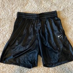 New Nike Medium Black Fly Shorts Loose Fit Nwt Women’s Shorts Basketball Nike Black Bottoms With Built-in Shorts, Nike Black Athletic Shorts With Elastic Waistband, Nike Pro Shorts Women, Nike Pro Spandex Shorts, White Nike Shorts, Black Fly, Nike Tempo Shorts, Black Nike Shorts, Nike Pro Spandex