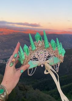 Mermaid Crown Tiaras, Diy Mermaid Crown, Green Mermaid Tail, Mermaid Crowns, Seashell Crown, Mermaid Accessories, Butterfly Crown, Little Mermaid Costume, Mermaid Bra