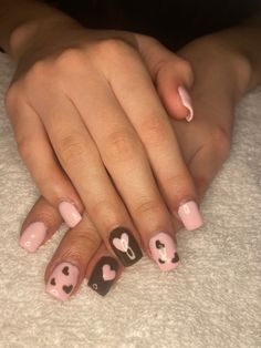 Pink and brown nails for Valentine’s day Brown And Pink Nails, Pink And Brown Nails, Nail Art Designs Short, Short Nails Ideas, Easy Toe Nail Designs, Simple Toe Nails, Brown Nail Art, Art Pretty, Pretty Nail Art Designs