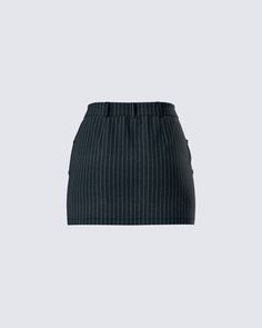 Never run out of outfit options with this adaptable, black stripe mini skirt 👏🏼 With a mid-rise, slim fit, and front scoop pockets - this skirt brings together the perfect sleek and stylish look, no matter what vibe you're going for 😘 Jennifer Black, Fuzzy Skirt, White Corset Dress, Denim Pleated Skirt, Striped Mini Skirt, Cowl Top, Outfit Options, Red Mini Skirt, Chain Dress